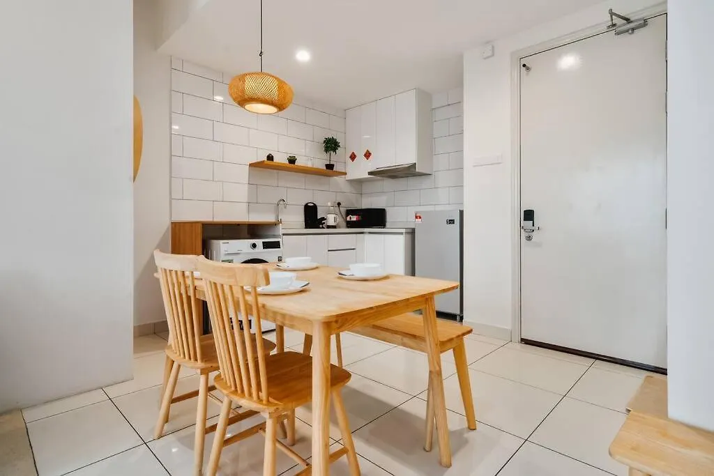 Arte Mont Kiara-Netflix-Muji-Muji-6Pax Apartment Kuala Lumpur Malaysia